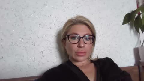 Snapshot of fox_red_lady7 chatting on May 2026 06:21:03 AM fox_red_lady7 online show from May 2026 06:21:03 AM