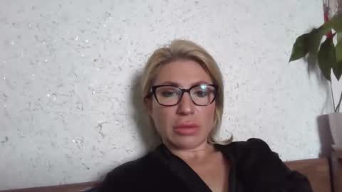 Snapshot of fox_red_lady7 chatting on May 2026 06:32:03 AM fox_red_lady7 online show from May 2026 06:32:03 AM
