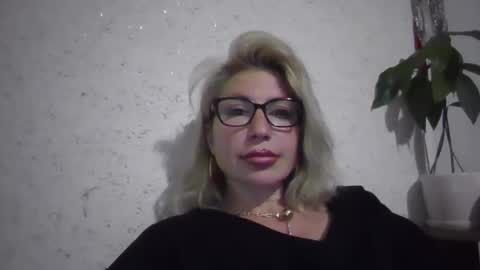 Snapshot of fox_red_lady7 chatting on May 2026 07:21:02 PM fox_red_lady7 online show from May 2026 07:21:02 PM