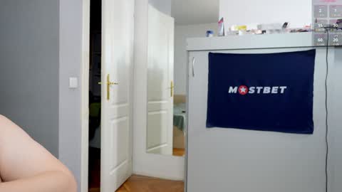 Snapshot of foxeslovefoxes chatting on December 2024 02:49:02 PM CUSTOM PHOTOS AND VIDEOS - online show from December 2024 02:49:02 PM