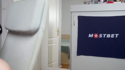 Snapshot of foxeslovefoxes chatting on January 2025 12:09:01 PM CUSTOM PHOTOS AND VIDEOS - online show from January 2025 12:09:01 PM