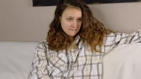 Lily online show from November 2025 06:46:01 AM