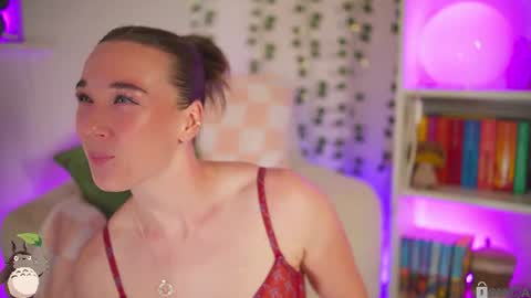 Em      online show from July 2026 09:40:01 PM