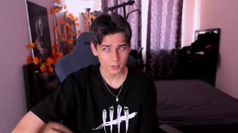 Foxicfu online show from November 2025 08:25:02 AM