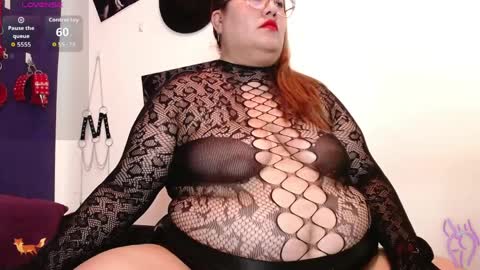 foxxbell online show from April 2026 07:01:02 PM