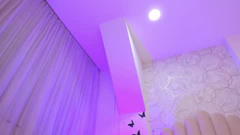 Snapshot of foxy200__ chatting on February 2026 11:56:01 PM Foxy online show from February 2026 11:56:01 PM