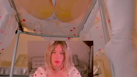 Sue online show from February 2025 09:04:02 PM