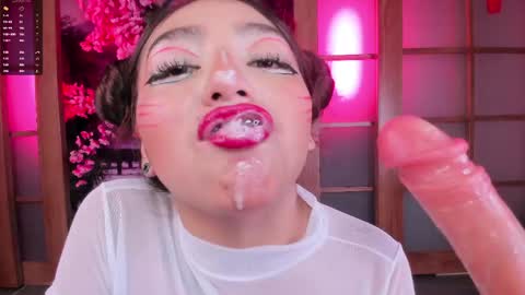 foxy_kylian online show from June 2026 06:10:02 PM