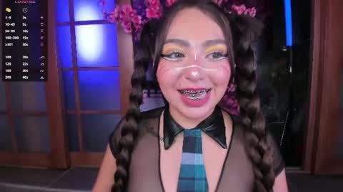 foxy_kylian online show from June 2026 06:13:02 PM