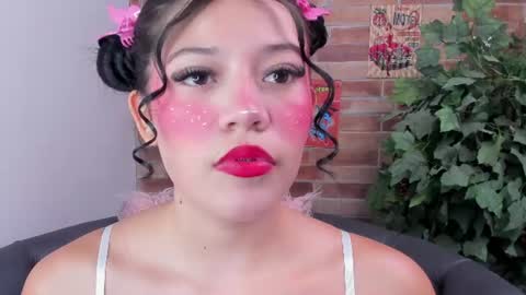 Loren online show from June 2026 11:02:01 AM
