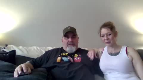 foxyfang online show from January 2025 07:11:01 PM