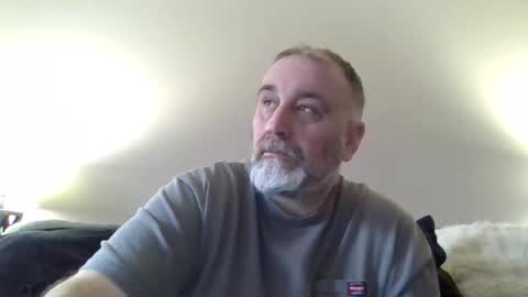 foxyfang online show from February 2026 02:42:02 PM