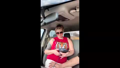 foxyfang online show from February 2026 10:22:01 PM