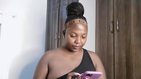 Snapshot of foxykay1 chatting on December 2025 12:26:02 AM Kayla online show from December 2025 12:26:02 AM