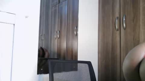 Snapshot of foxykay1 chatting on December 2025 02:27:01 AM Kayla online show from December 2025 02:27:01 AM