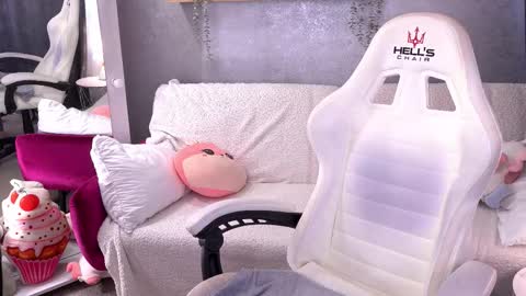 Maya online show from October 2025 07:38:02 AM