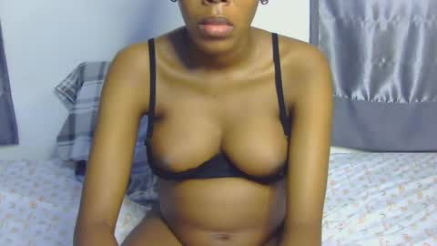 Snapshot of foxypennyy chatting on November 2025 09:02:02 PM foxypennyy online show from November 2025 09:02:02 PM