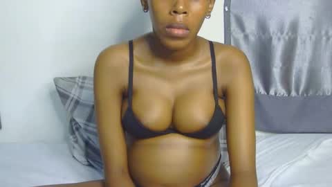 Snapshot of foxypennyy chatting on November 2025 08:42:01 AM foxypennyy online show from November 2025 08:42:01 AM