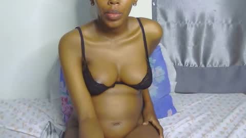 Snapshot of foxypennyy chatting on November 2025 02:21:01 PM foxypennyy online show from November 2025 02:21:01 PM