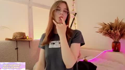 foxysecret_ online show from June 2026 06:10:01 PM
