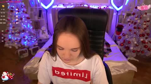 Snapshot of foxyshyyy chatting on December 2024 10:51:02 AM Inna online show from December 2024 10:51:02 AM