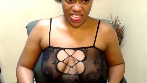 foxyvibez online show from July 2026 09:14:01 PM