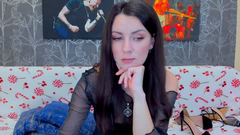 Snapshot of foxyx1 chatting on December 2024 05:53:02 PM Foxy online show from December 2024 05:53:02 PM