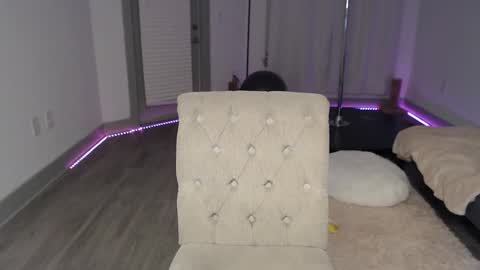 Angel online show from March 2025 01:37:01 AM