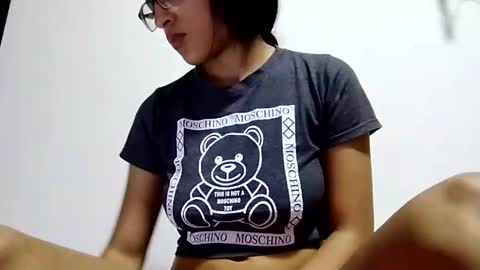 Sofa online show from February 2025 05:04:02 AM