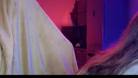 fran_bow online show from December 2025 12:19:02 AM