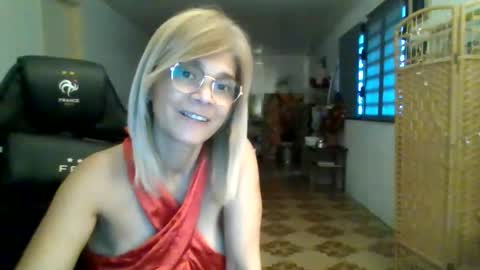 francelune online show from December 2025 01:50:02 PM