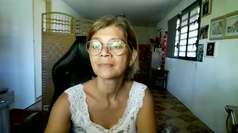 francelune online show from February 2026 11:41:01 AM