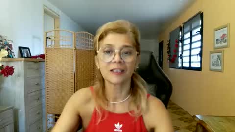 francelune online show from May 2026 11:49:01 AM
