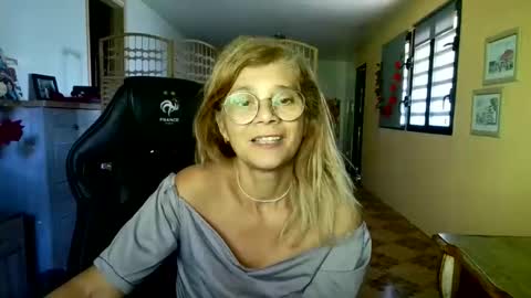 francelune online show from May 2026 08:30:01 AM