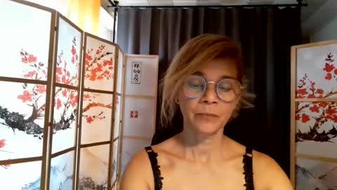 francelune online show from July 2026 08:45:02 AM