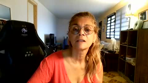 francelune online show from August 2026 11:02:01 AM