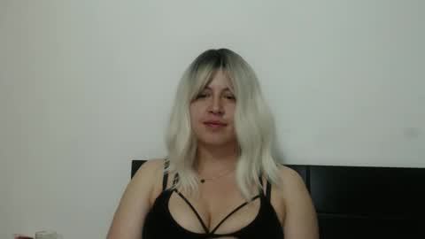 Snapshot of francescaasmith chatting on February 2025 01:33:01 AM Francesca online show from February 2025 01:33:01 AM