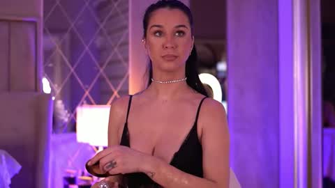 francescadante online show from February 2026 08:10:01 AM