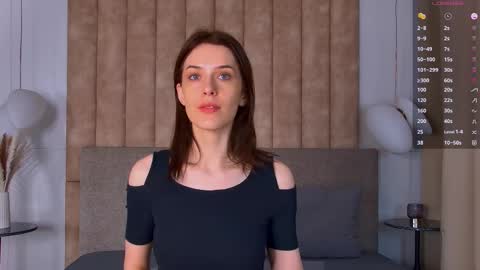 Frances online show from October 2025 05:41:02 AM