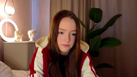 Marybrown eye Katy gray eye online show from March 2026 08:38:01 AM