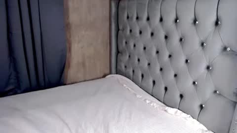 Snapshot of franchesca_fucks chatting on February 2025 07:23:01 AM LOVE online show from February 2025 07:23:01 AM