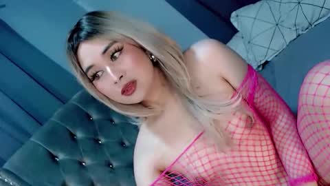 LOVE online show from May 2026 02:40:02 AM