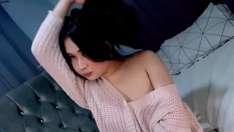 LOVE online show from May 2026 07:33:02 PM