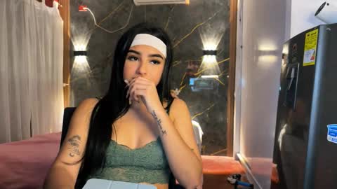 Snapshot of francheska_baby chatting on September 2025 06:35:02 AM Dynamic roles online show from September 2025 06:35:02 AM