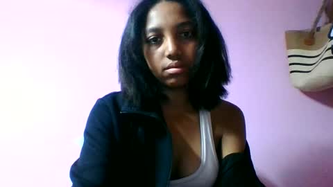 francia333068 online show from June 2026 05:32:01 PM