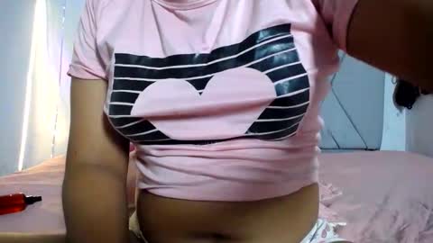 francihot4 online show from November 2025 03:17:01 AM