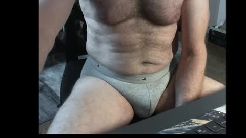 Snapshot of francois4059 chatting on September 2025 01:22:02 PM Franois online show from September 2025 01:22:02 PM