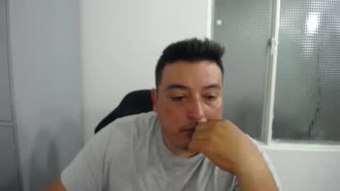 Juan online show from December 2025 03:45:02 AM