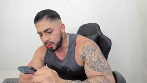 frank_foxx1 online show from March 2026 03:52:01 AM