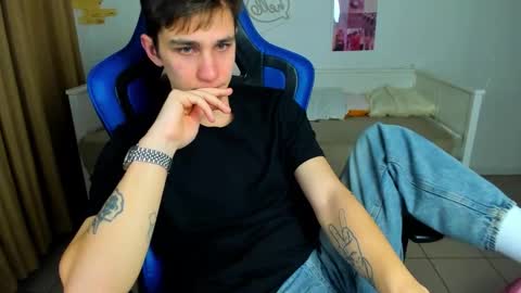 Frank online show from February 2026 05:16:02 AM